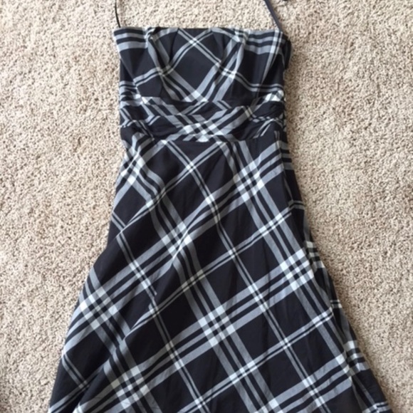 White House Black Market PLAID HALTER DRESS WOMEN’S SZ 4 - Picture 9 of 9